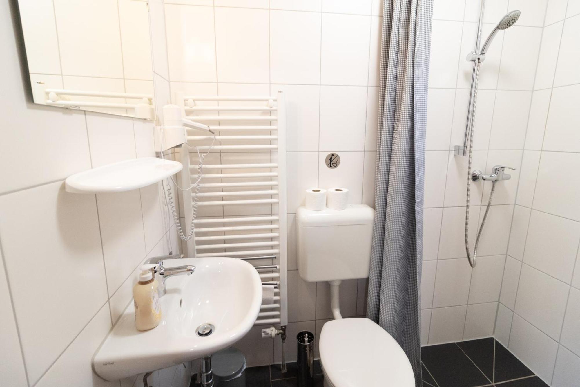Gaestezimmer Am Alten Kaffee Hof Suderburg Eksteriør billede