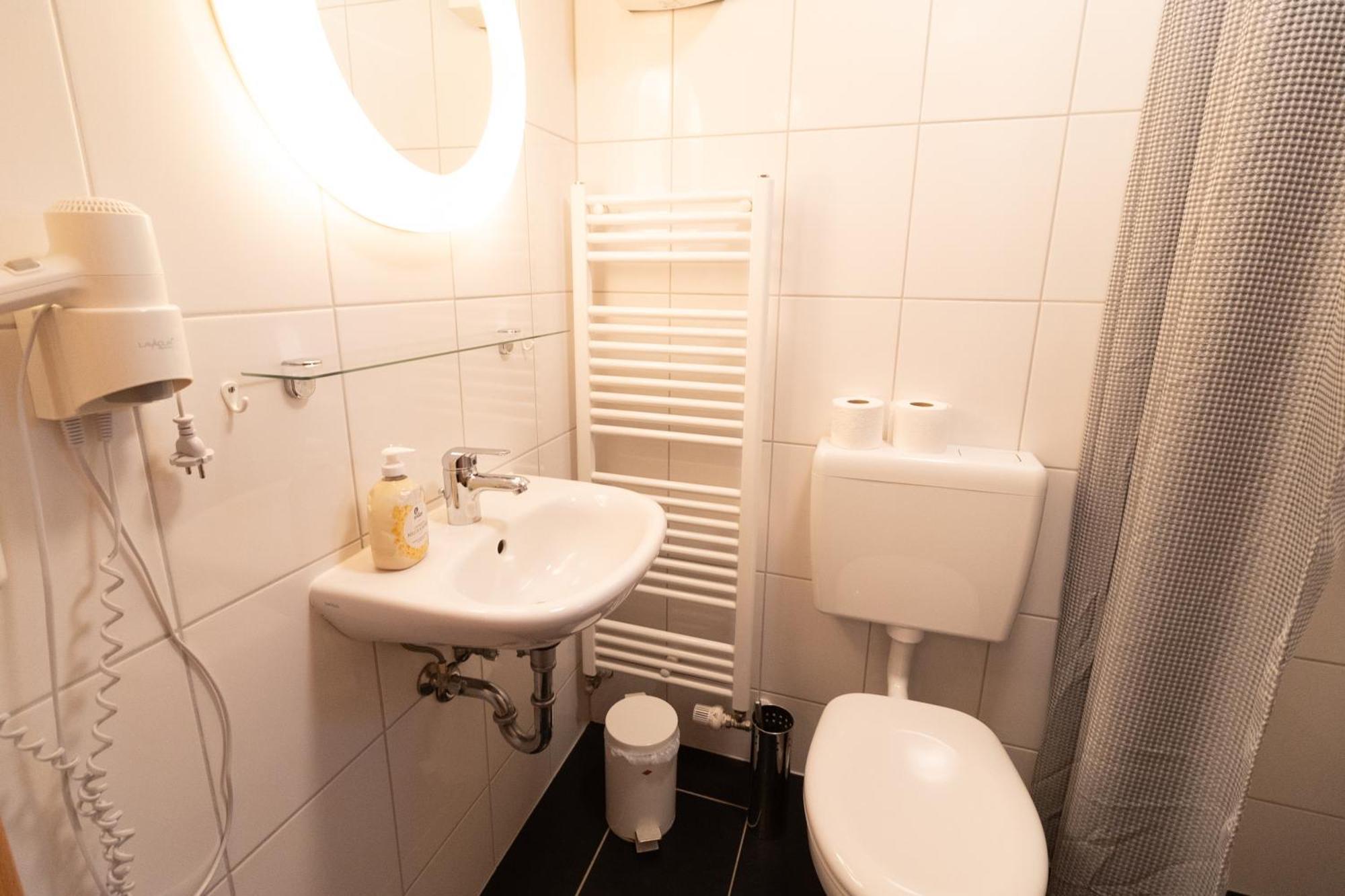 Gaestezimmer Am Alten Kaffee Hof Suderburg Eksteriør billede